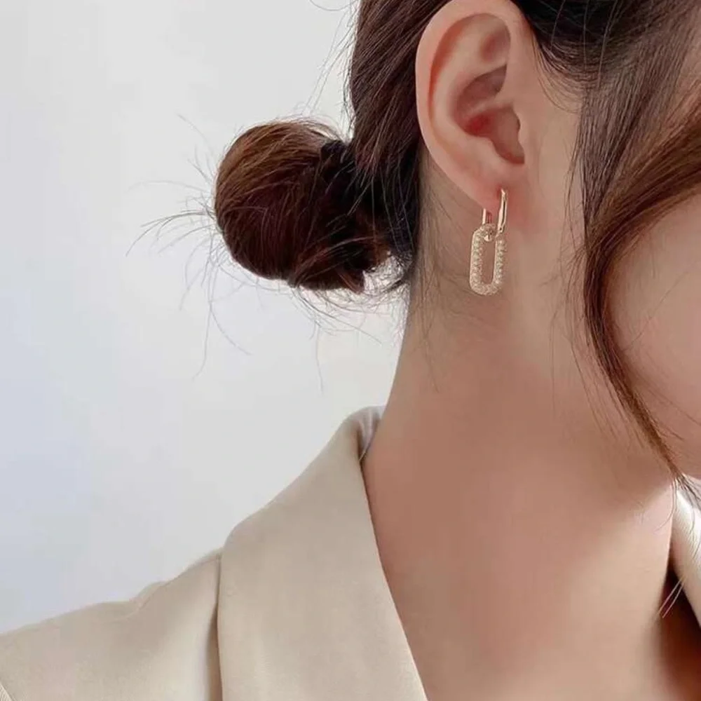 A Pair Of Geometric Earrings With Double Wearing Ways, Trendy And Sophisticated